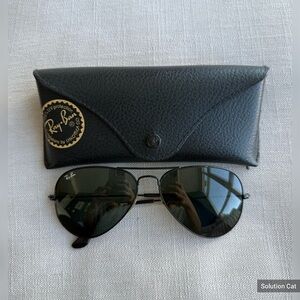 Ray-Ban RB3025 Aviator Metal Sunglasses Black Frame Green Lens 58mm with Case
